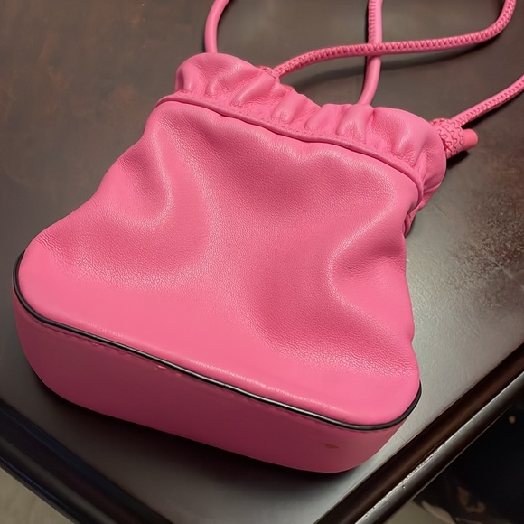 Zara Crossbody - Picture 2 of 9